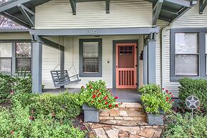 Faust St Haus Dt 306 2 Bedroom Home by Redawning