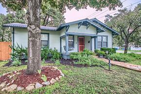 Faust St Haus Dt 306 2 Bedroom Home by Redawning