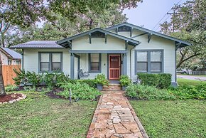 Faust St Haus Dt 306 2 Bedroom Home by Redawning