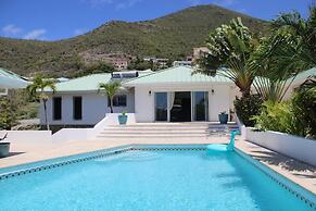 Tropical Ivy - a Peaceful Getaway in St Maarten