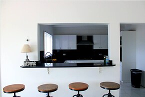 Tropical Ivy - a Peaceful Getaway in St Maarten