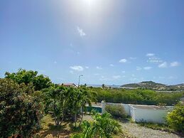 Tropical Ivy - a Peaceful Getaway in St Maarten