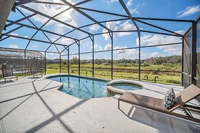 Stunning Villa! Sweeping Views of Florida Nature and Fantastic Game Ro