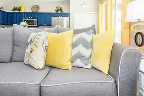 Stunning Villa! Sweeping Views of Florida Nature and Fantastic Game Ro