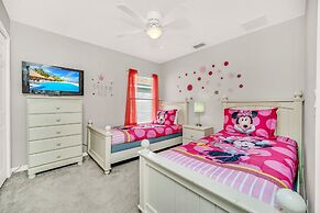 Stunning Villa! Sweeping Views of Florida Nature and Fantastic Game Ro