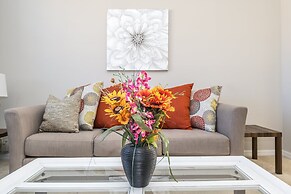 Stunning Villa! Sweeping Views of Florida Nature and Fantastic Game Ro