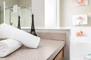 Stunning Villa! Sweeping Views of Florida Nature and Fantastic Game Ro