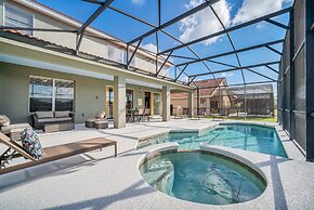 Stunning Villa! Sweeping Views of Florida Nature and Fantastic Game Ro