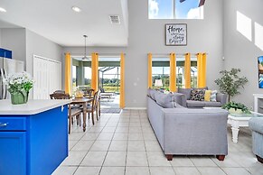 Stunning Villa! Sweeping Views of Florida Nature and Fantastic Game Ro