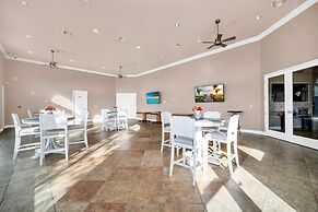 Stunning Villa! Sweeping Views of Florida Nature and Fantastic Game Ro