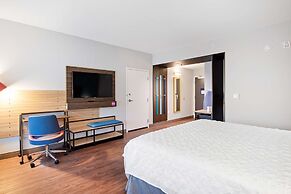 Tru by Hilton Chapel Hill