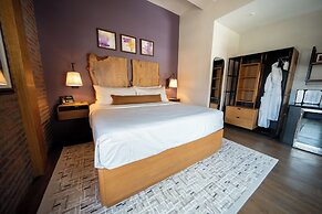 The Horton Hotel and Rooftop Lounge