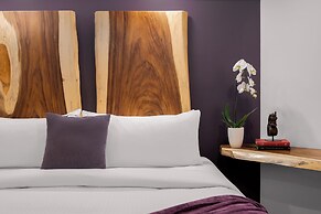 The Horton Hotel and Rooftop Lounge