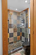 The Horton Hotel and Rooftop Lounge