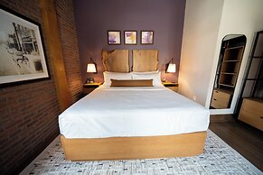 The Horton Hotel and Rooftop Lounge