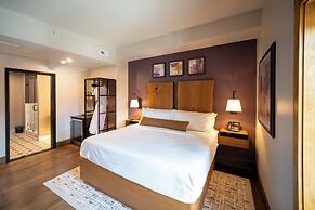 The Horton Hotel and Rooftop Lounge