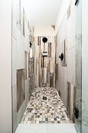 The Horton Hotel and Rooftop Lounge