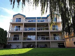 Richter Pass Beach Resort