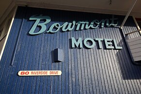 Bowmont Motel
