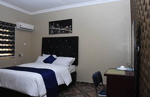 Captivating 1-bed Apartment in Awoyaya