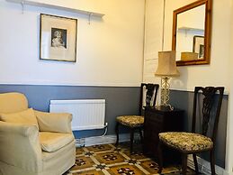 Entire Cottage Style Flat in Heart of Wallingford