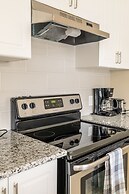 GLOBALSTAY. Modern Townhomes on Lake Ontario