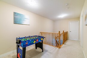 GLOBALSTAY. Modern Townhomes on Lake Ontario