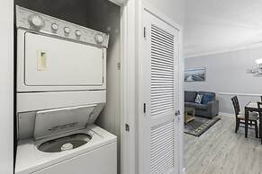 Arbor Trace #524 2 Bedroom Condo by RedAwning