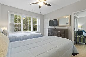 Arbor Trace #524 2 Bedroom Condo by RedAwning