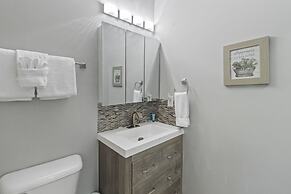 Arbor Trace #524 2 Bedroom Condo by RedAwning