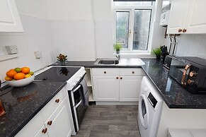 Your Sheffield Stays - Spacious 5 Bedroom House