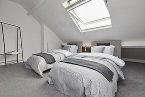 Your Sheffield Stays - Spacious 5 Bedroom House
