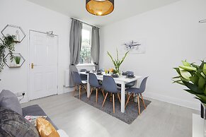 Your Sheffield Stays - Spacious 5 Bedroom House