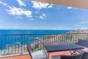 Stunning Apartment with sea view
