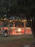 Mountain View Motel & Campground