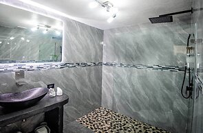 Villa Roca Boutique Resort & Suites-ADULT ONLY