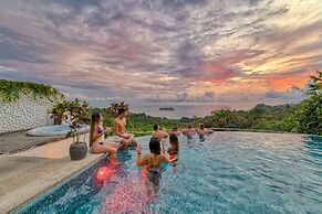 Villa Roca Boutique Resort & Suites-ADULT ONLY