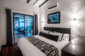 Villa Roca Boutique Resort & Suites-ADULT ONLY