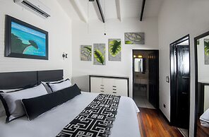 Villa Roca Boutique Resort & Suites-ADULT ONLY