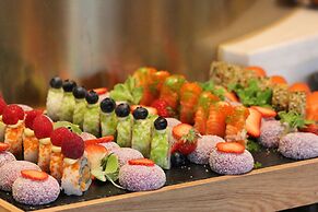 voco Xi'an Etdz by IHG