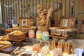 voco Xi'an Etdz by IHG