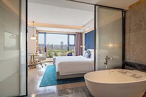 voco Xi'an Etdz by IHG