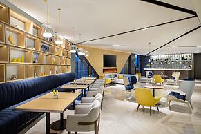 voco Xi'an Etdz by IHG