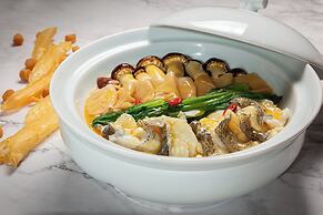 voco Xi'an Etdz by IHG