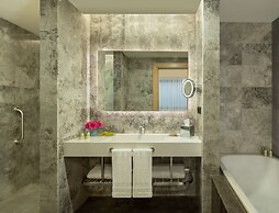 DoubleTree by Hilton Manisa