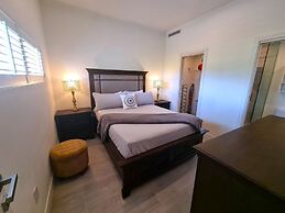 Cayman Luxury Rentals at The Grove