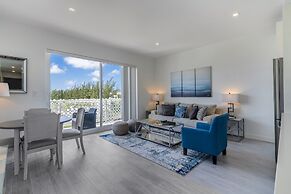 Cayman Luxury Rentals at The Grove