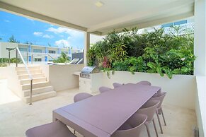 Cayman Luxury Rentals at The Grove