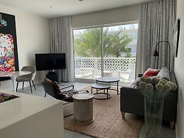 Cayman Luxury Rentals at The Grove