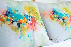 Cayman Luxury Rentals at The Grove